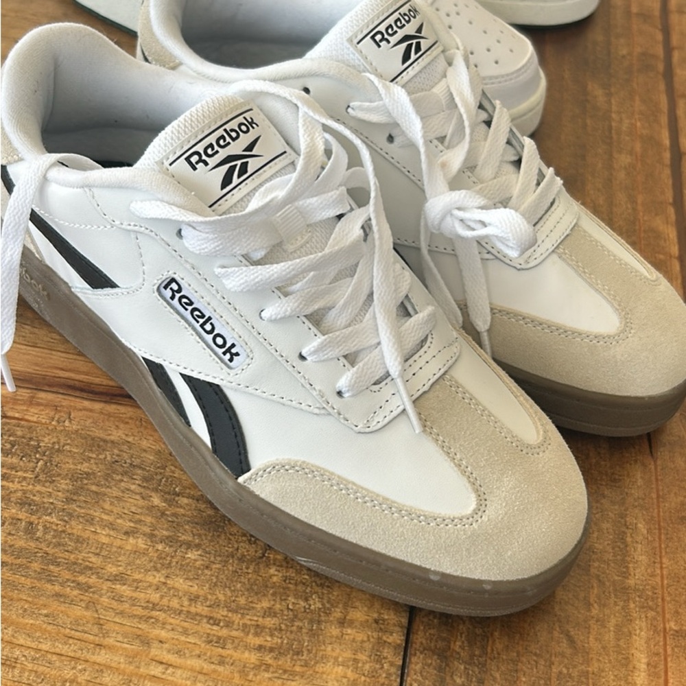 Reebok White and Gray Sneakers with Leather Suede Blend